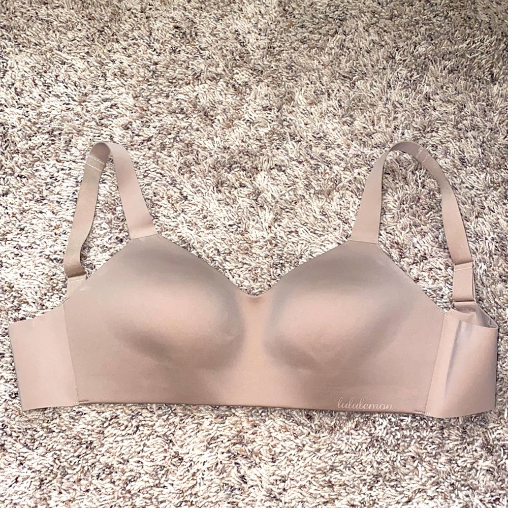 lululemon bra 34D - nude. Never worn!